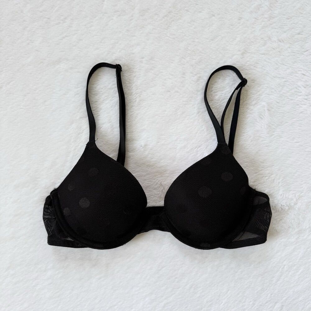 Victoria’s Secret PINK Wear Everywhere T-shirt Bra Lightly Lined Black Lace 32A